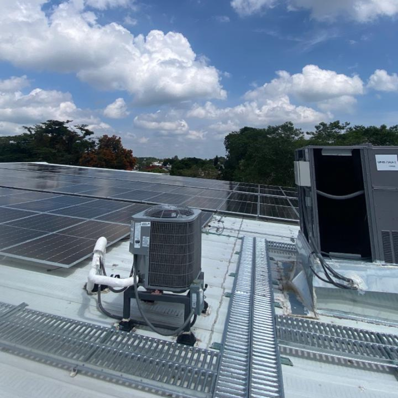 Foto de instalacion de paneles solares